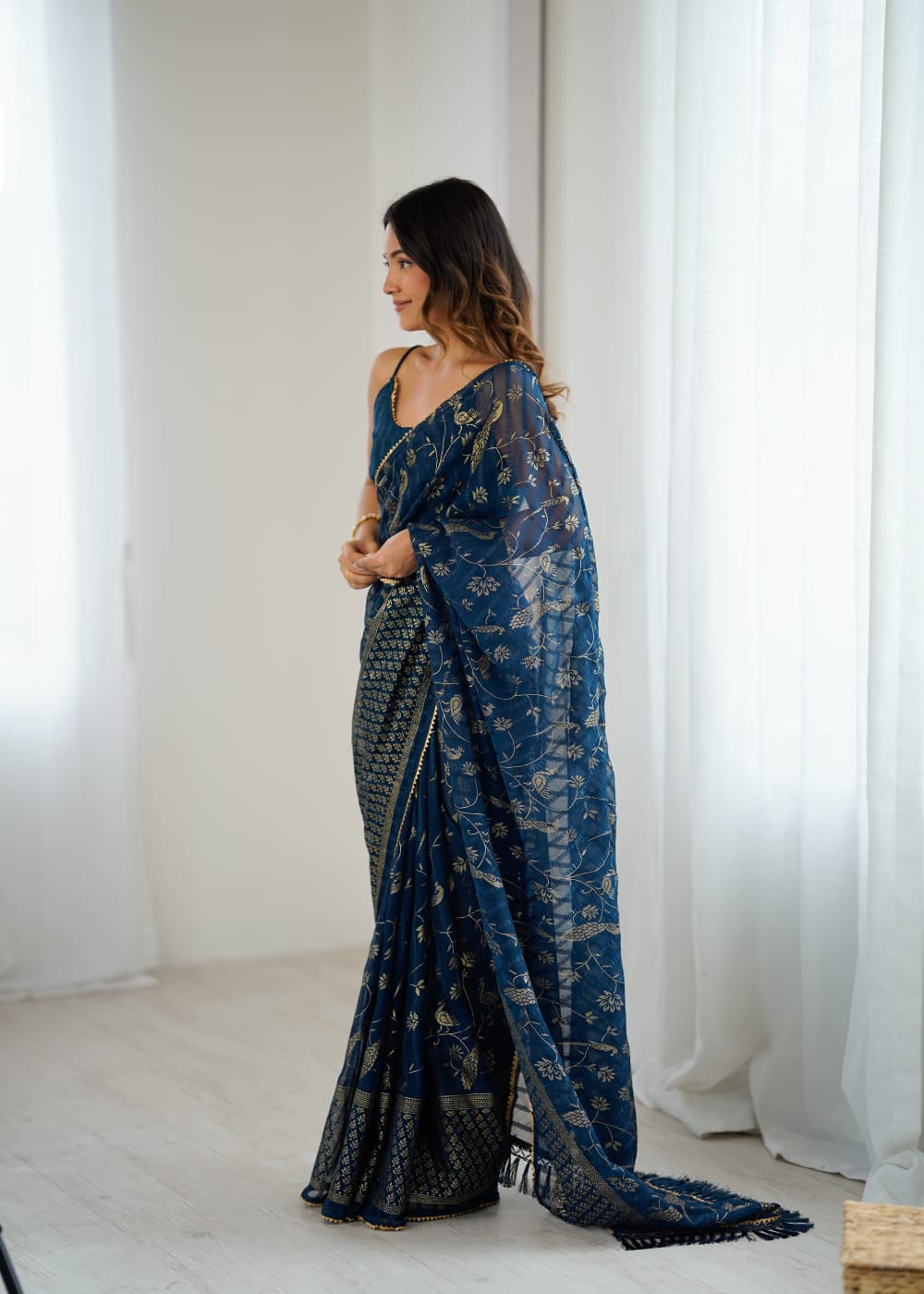 Lorenvalley Fashion Rama Solo Georgette Superb Finishing Foils Print & Fancy Zalar Lace in Border Saree with Blouse | Grocsy