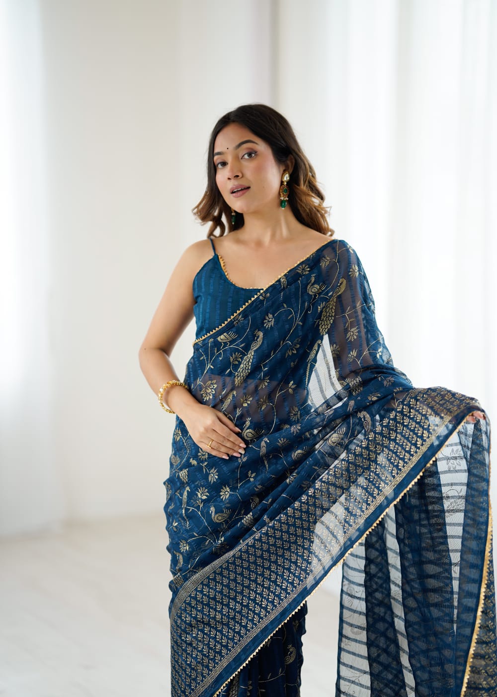 Lorenvalley Fashion Rama Solo Georgette Superb Finishing Foils Print & Fancy Zalar Lace in Border Saree with Blouse | Grocsy