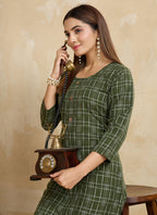 Prazu Fashion Green Printed Cotton Blend Kurta Pant Set | Grocsy