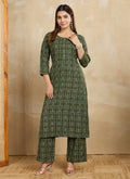 Prazu Fashion Green Printed Cotton Blend Kurta Pant Set | Grocsy
