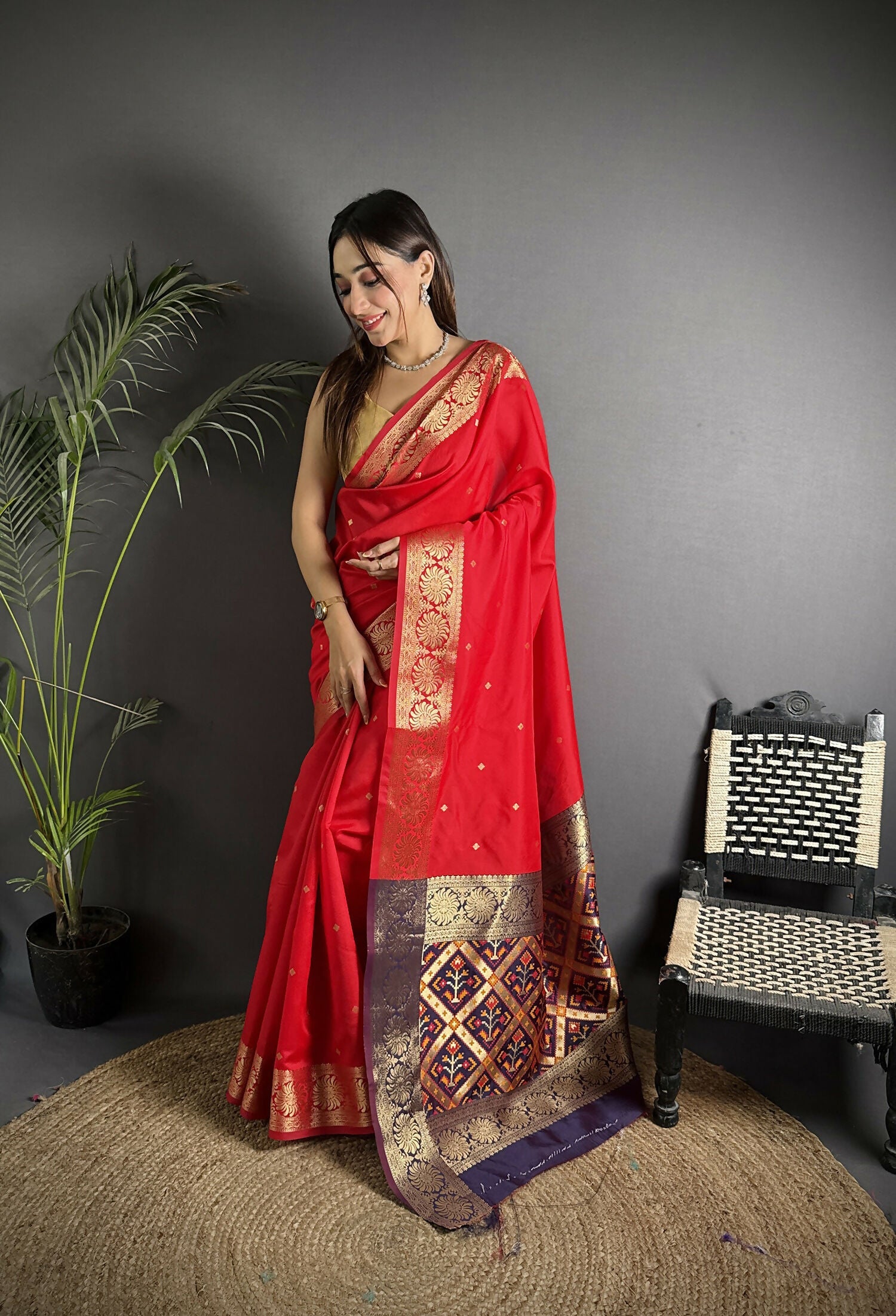 Joban Fashion Red Banarasi Cotton Silk Woven Saree | Grocsy