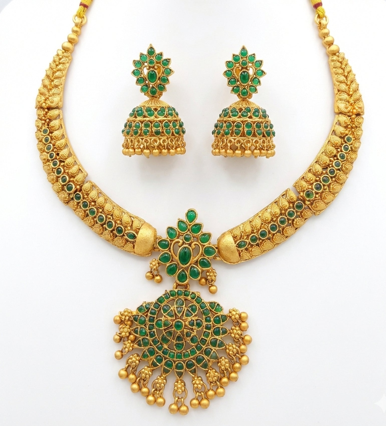 Jewel City Timeless Elegance Of Indian Heritage Handcrafted Green Necklace Set | Grocsy