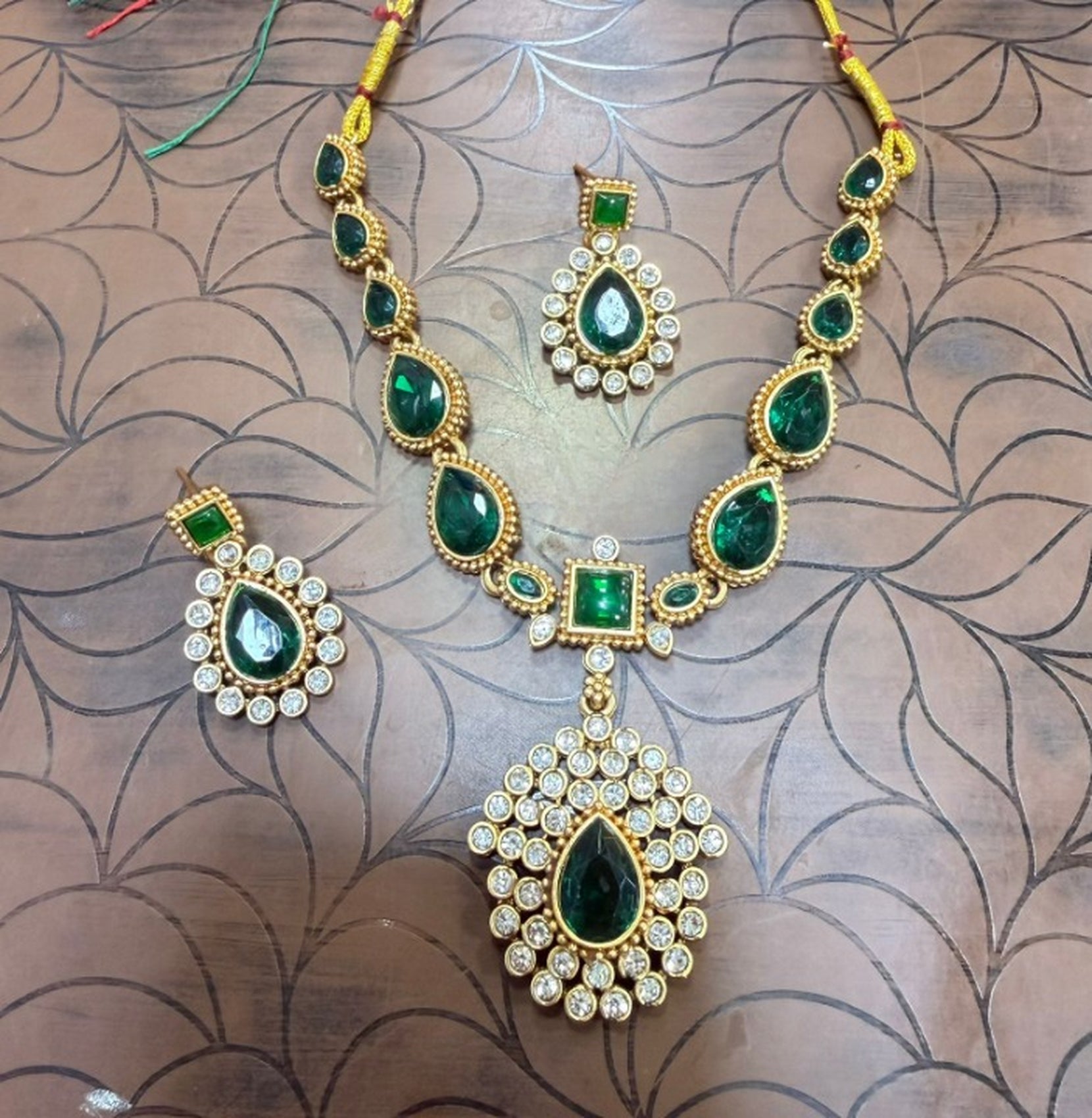 Jewel City Elegant Emerald Green & Gold-Plated Handcrafted Indian Bridal Jewelry Set - Necklace & Earrings | Grocsy