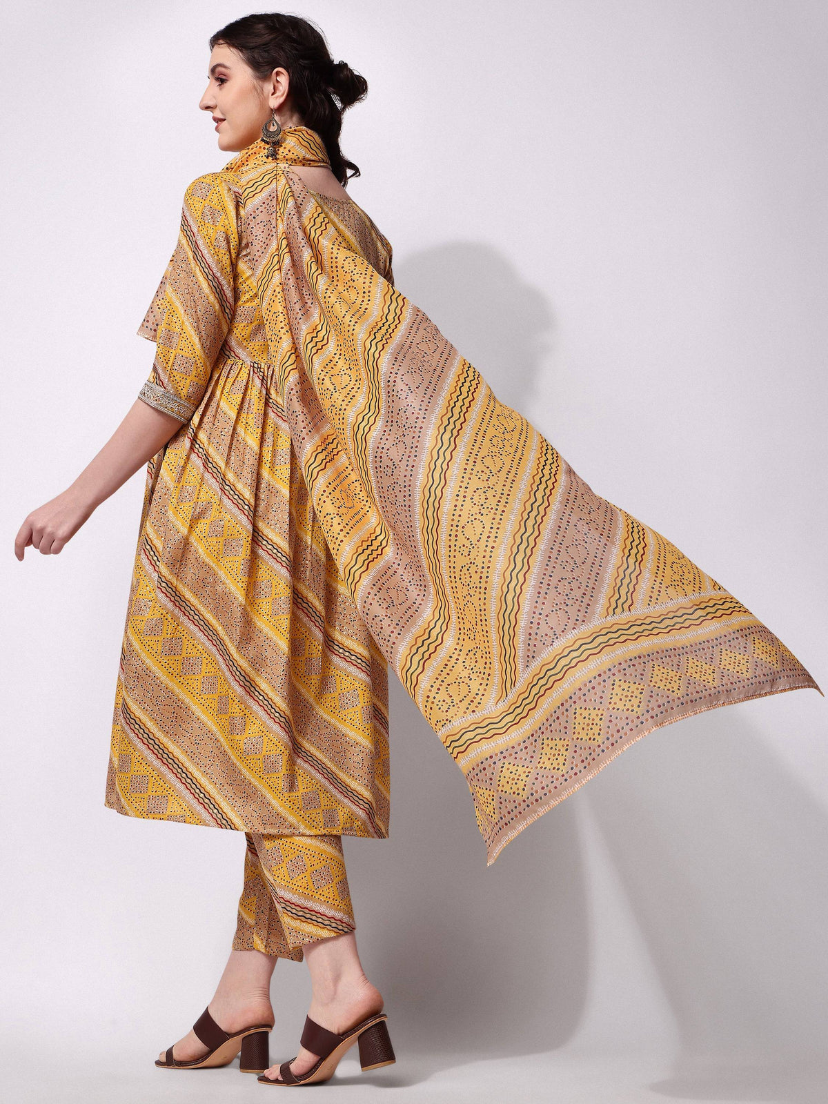 Nayra Cut Embroidered Kurta With Pant And Dupatta Set, Multicolor - Hiral Fashion | Grocsy