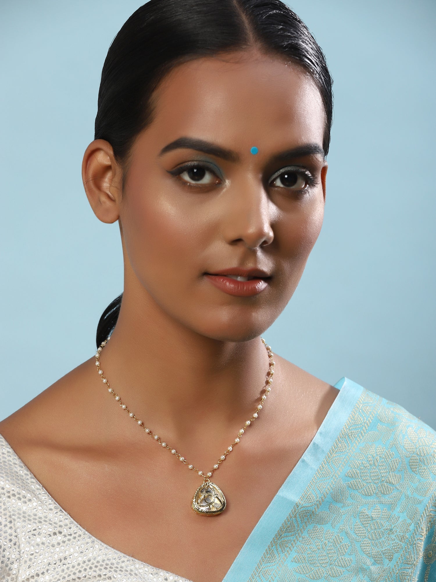Gold-Polished White Chain - Ruby Raang | Grocsy