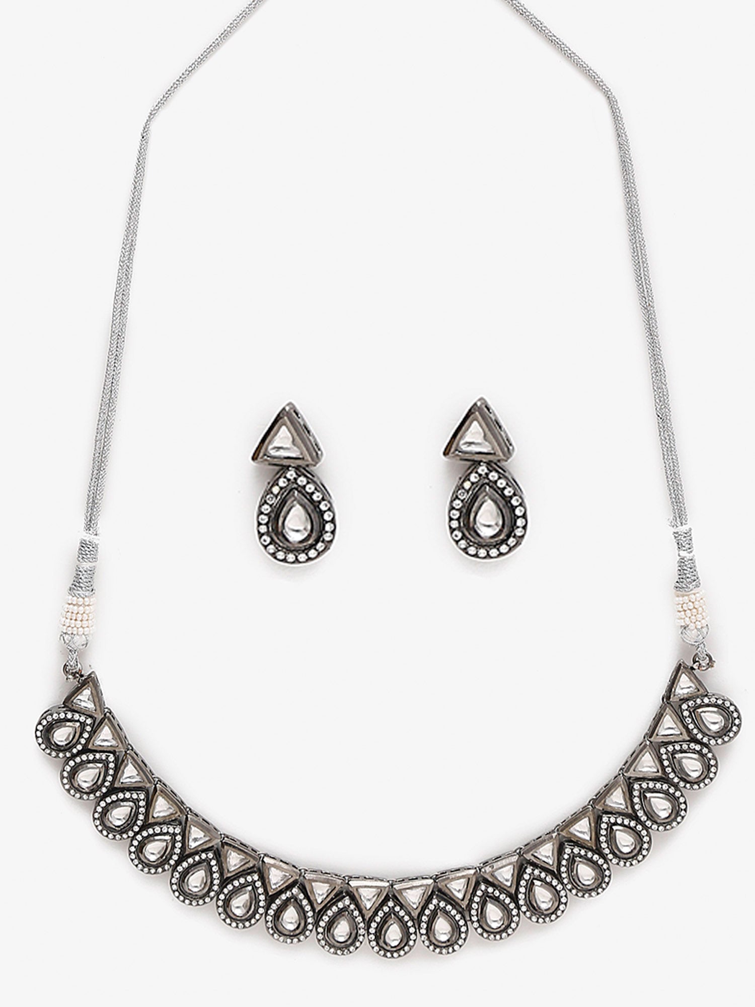 Silver Kundan Choker With Earrings And Maang Tikka - Ruby Raang | Grocsy
