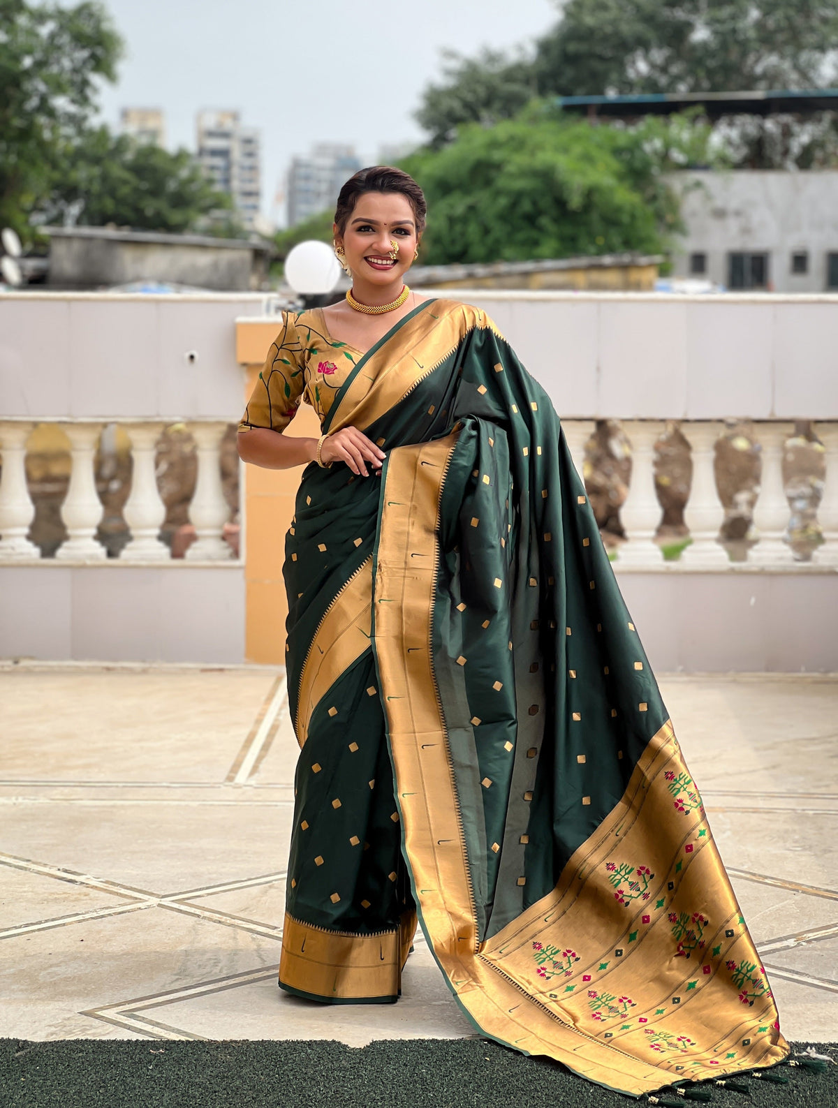 Vedant Vastram Soft Litchi Silk Paithani Jacquard Saree - Green | Grocsy