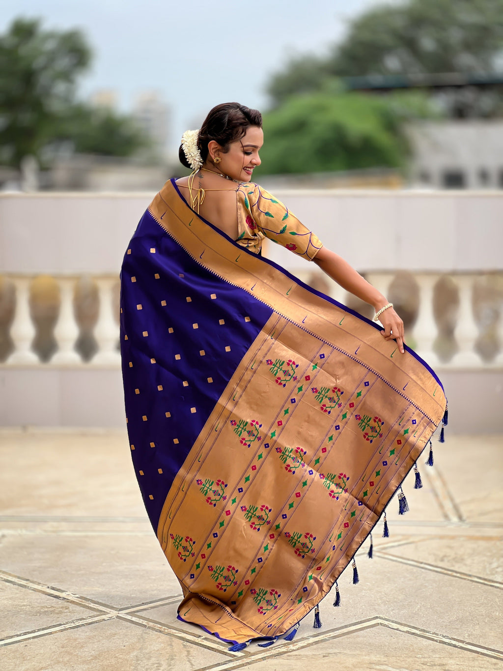 Vedant Vastram Soft Litchi Silk Paithani Jacquard Saree - Violet | Grocsy