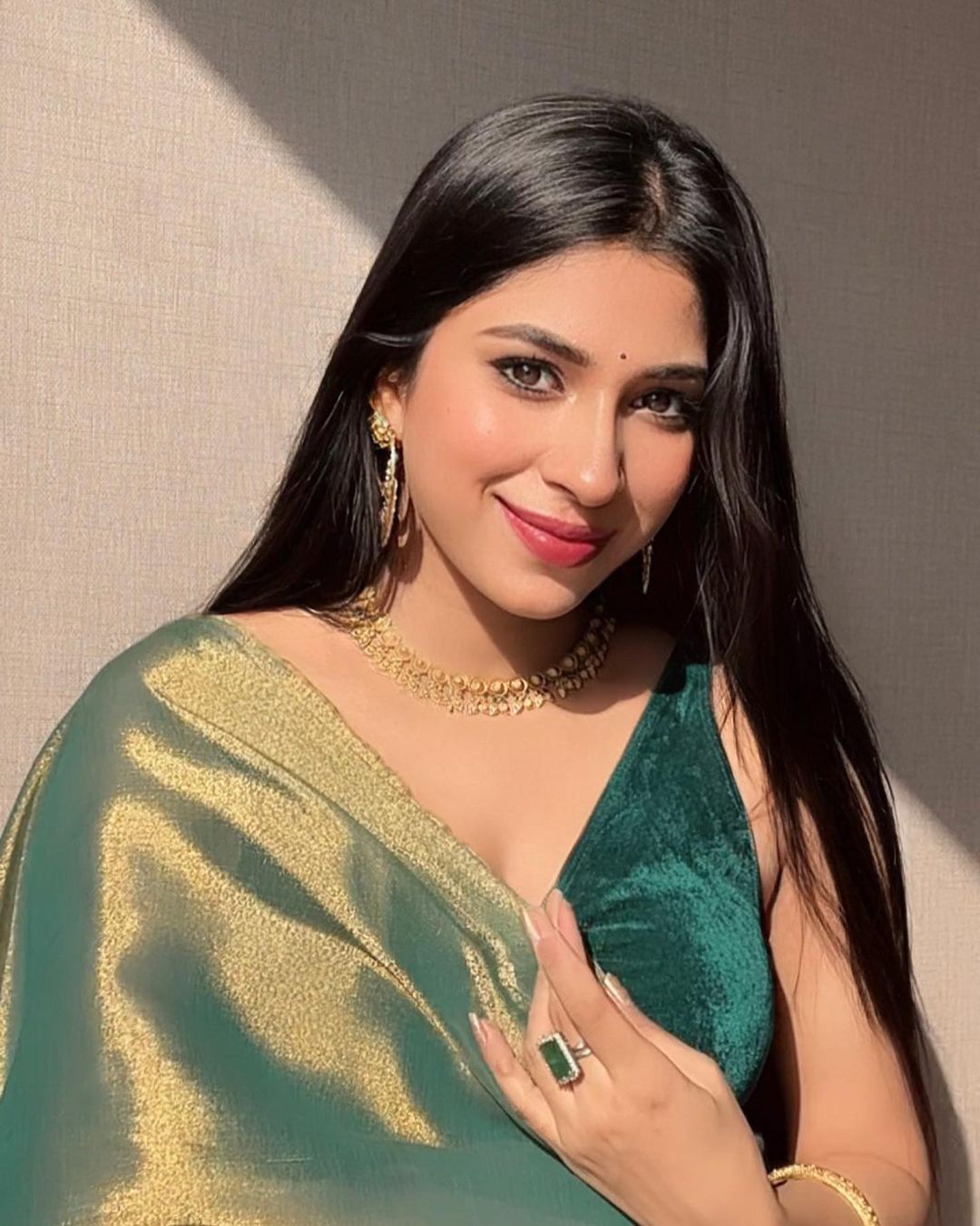 Evanik Rama Shaded Fendy Silk wedding and partywear Saree with Blouse | Grocsy