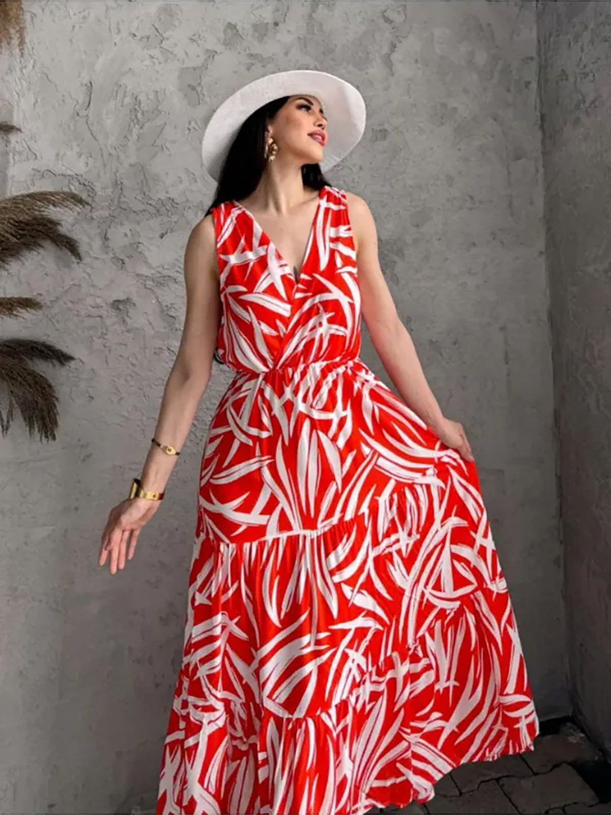 Pimu Viscose Patterned Summer Dress - Elastic Waist, V-Neck - Red | Grocsy
