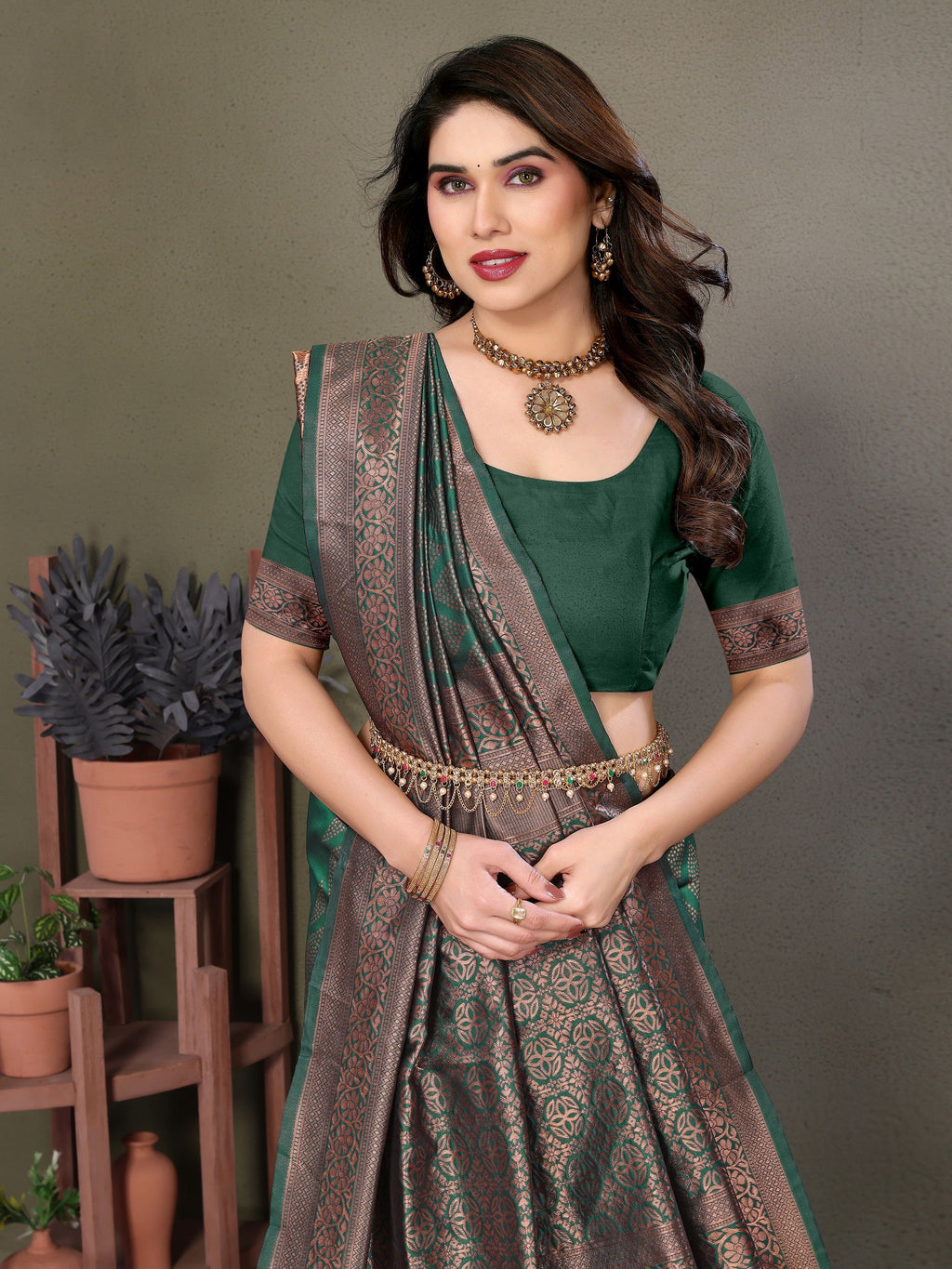 Vedant Vastram Litchi Silk Banarasi Silk Saree - Bottle Green | Grocsy