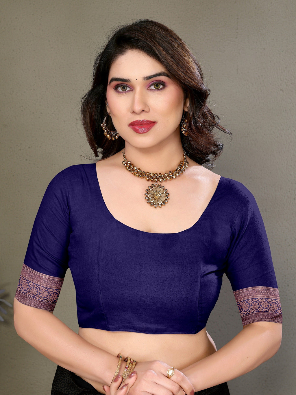 Vedant Vastram Litchi Silk Banarasi Silk Saree - Navy | Grocsy