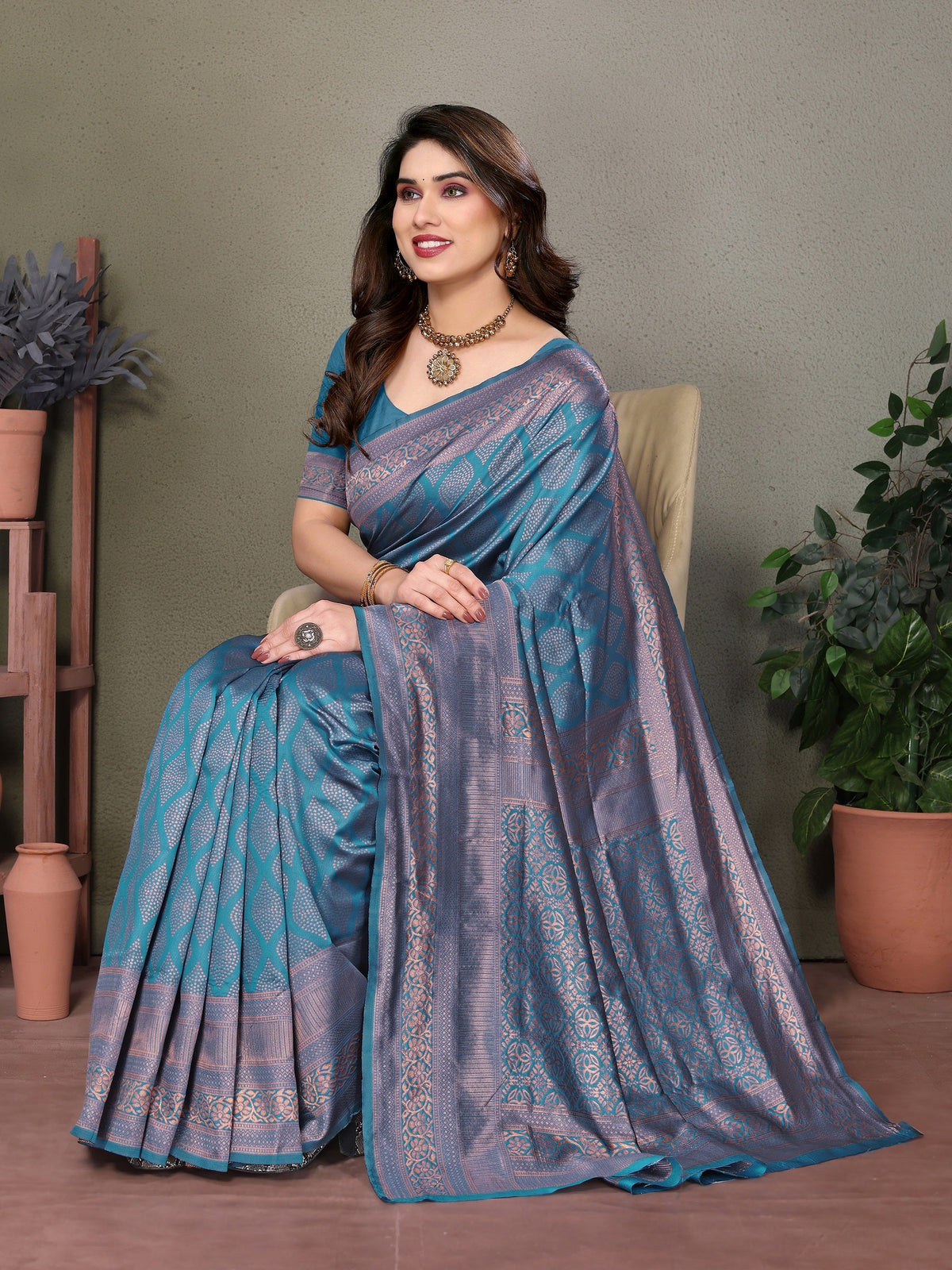 Vedant Vastram Litchi Silk Banarasi Silk Saree - Rama | Grocsy