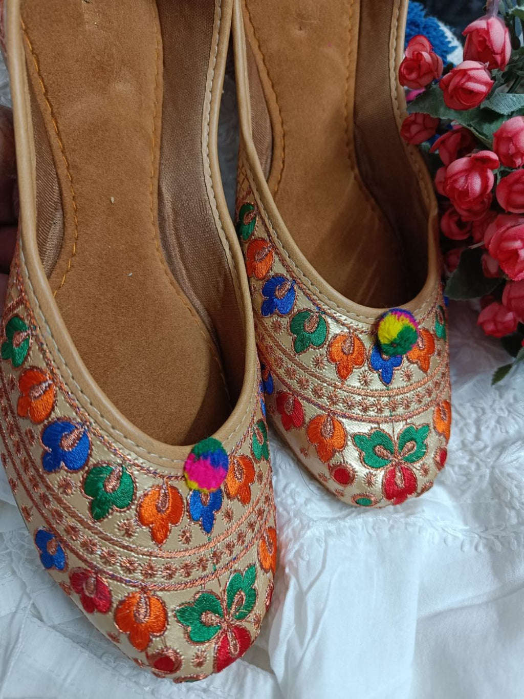 Desi Colour Women Indian Ethnic Footwear-Colour Wave | Grocsy