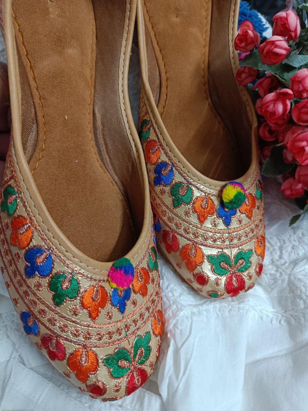 Desi Colour Women Indian Ethnic Footwear-Colour Wave | Grocsy