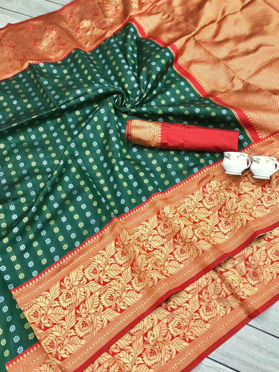 DEIANA'S Beautiful Designer Golden zari Soft Lichi Silk Saree - Green | Grocsy