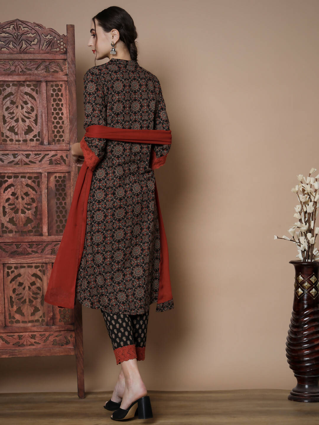 Myshka Women's Muli A-Line Kurta & Trousers With Dupatta | Grocsy