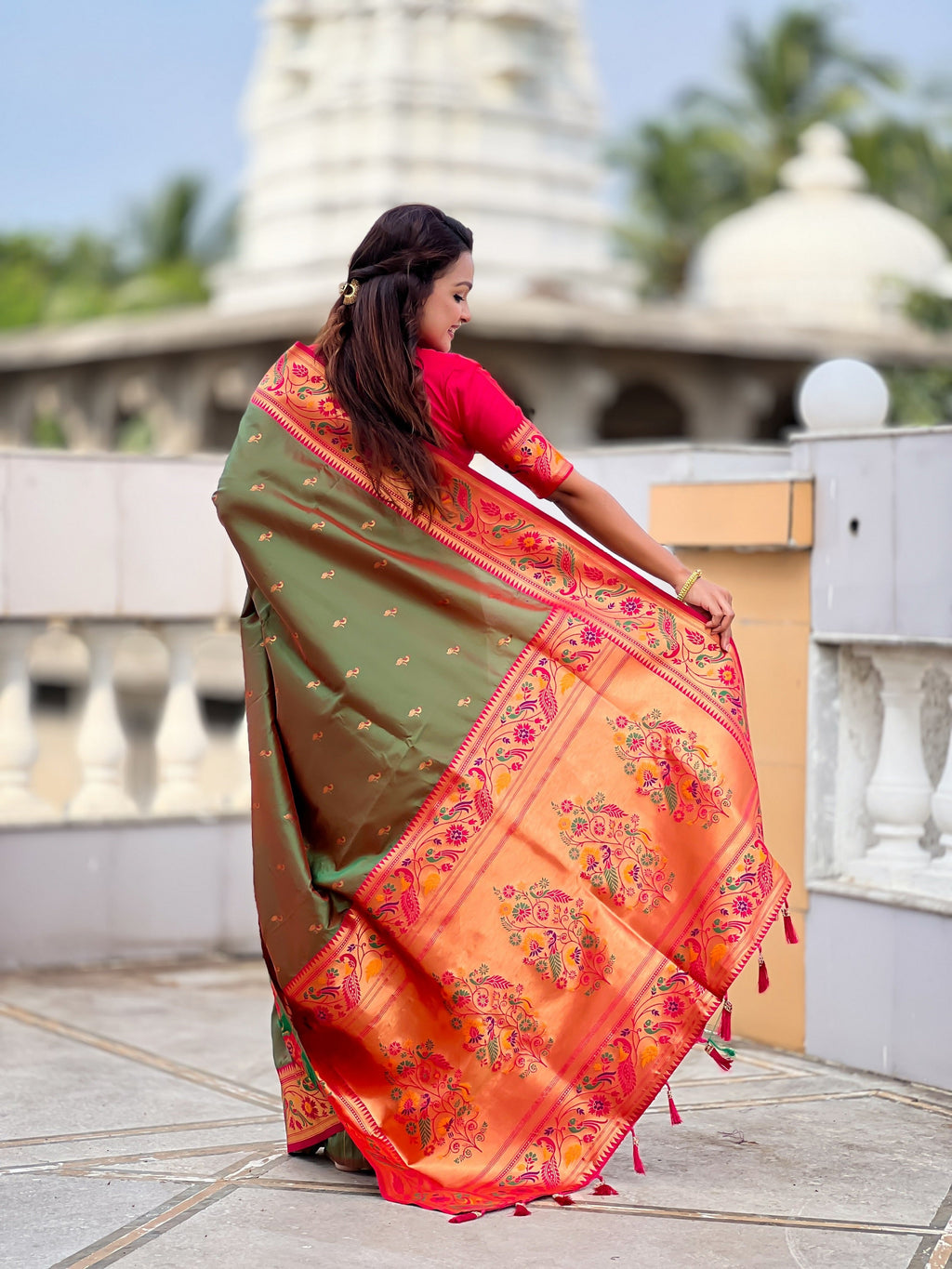 Vedant Vastram Soft Litchi Silk Paithani Jacquard Saree - Mahendi | Grocsy