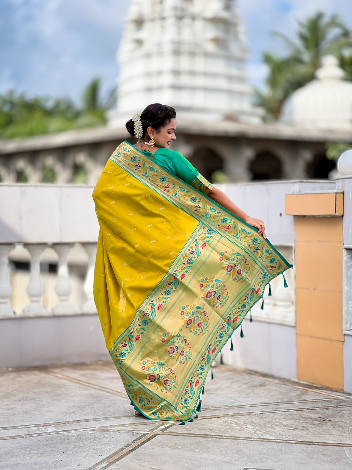 Vedant Vastram Soft Litchi Silk Paithani Jacquard Saree - Olive | Grocsy