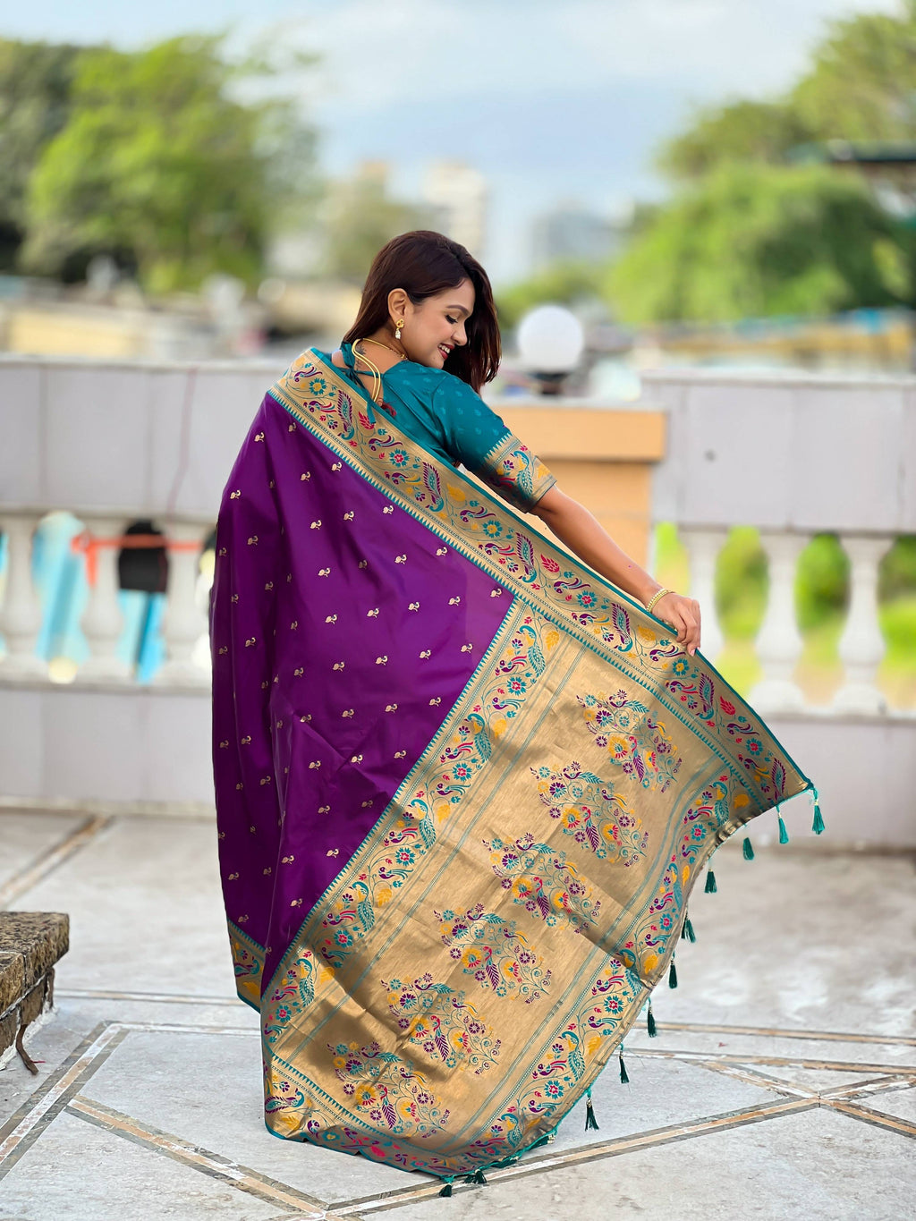 Vedant Vastram Soft Litchi Silk Paithani Jacquard Saree - Violet | Grocsy