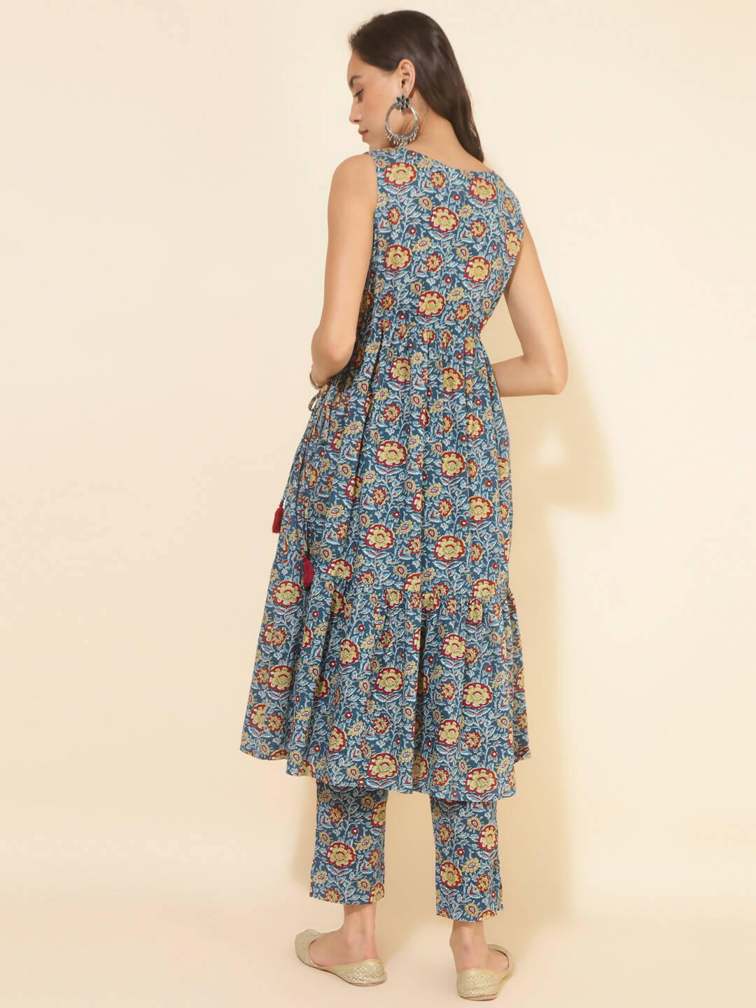 Janasya Women's Blue Cotton Floral Printed Casual Flared Kurta Set | Grocsy