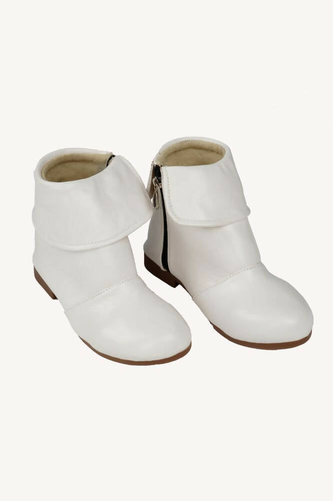 Tiny Bugs Girls Anckle Lenght Boots -White | Grocsy