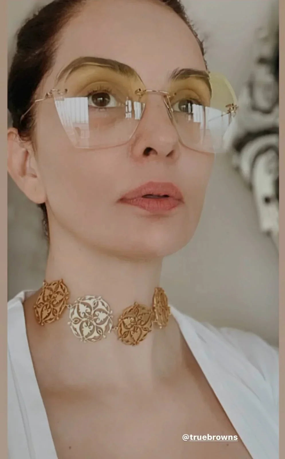 trueBrowns Gold-Polished Leaf Choker | Grocsy