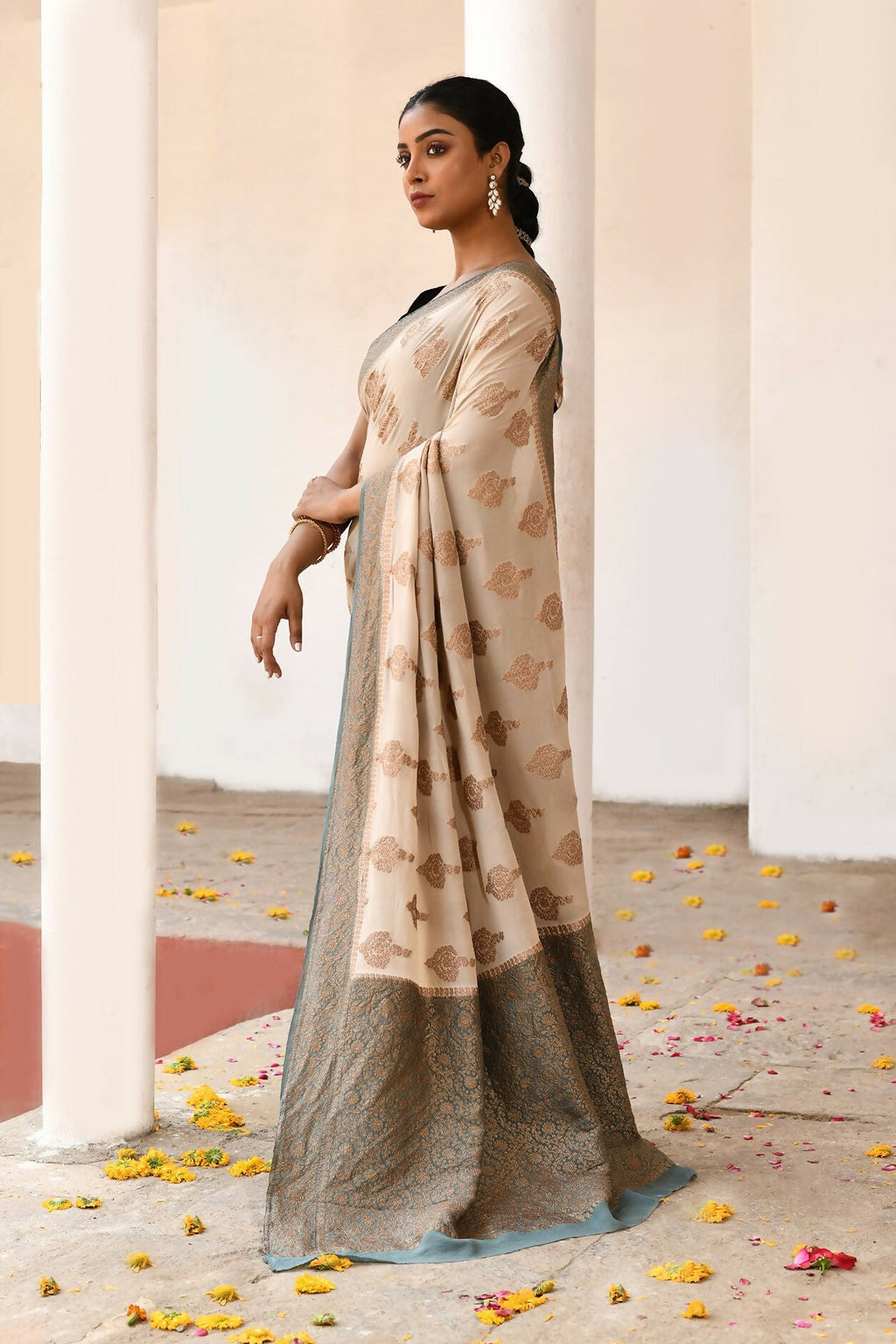 Joban Fashion Ivory Crepe Chiffon Pure Handloom Banarasi Silk Saree | Grocsy