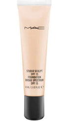 Mac Studio Sculpt SPF 15 Foundation - NC15 | Grocsy