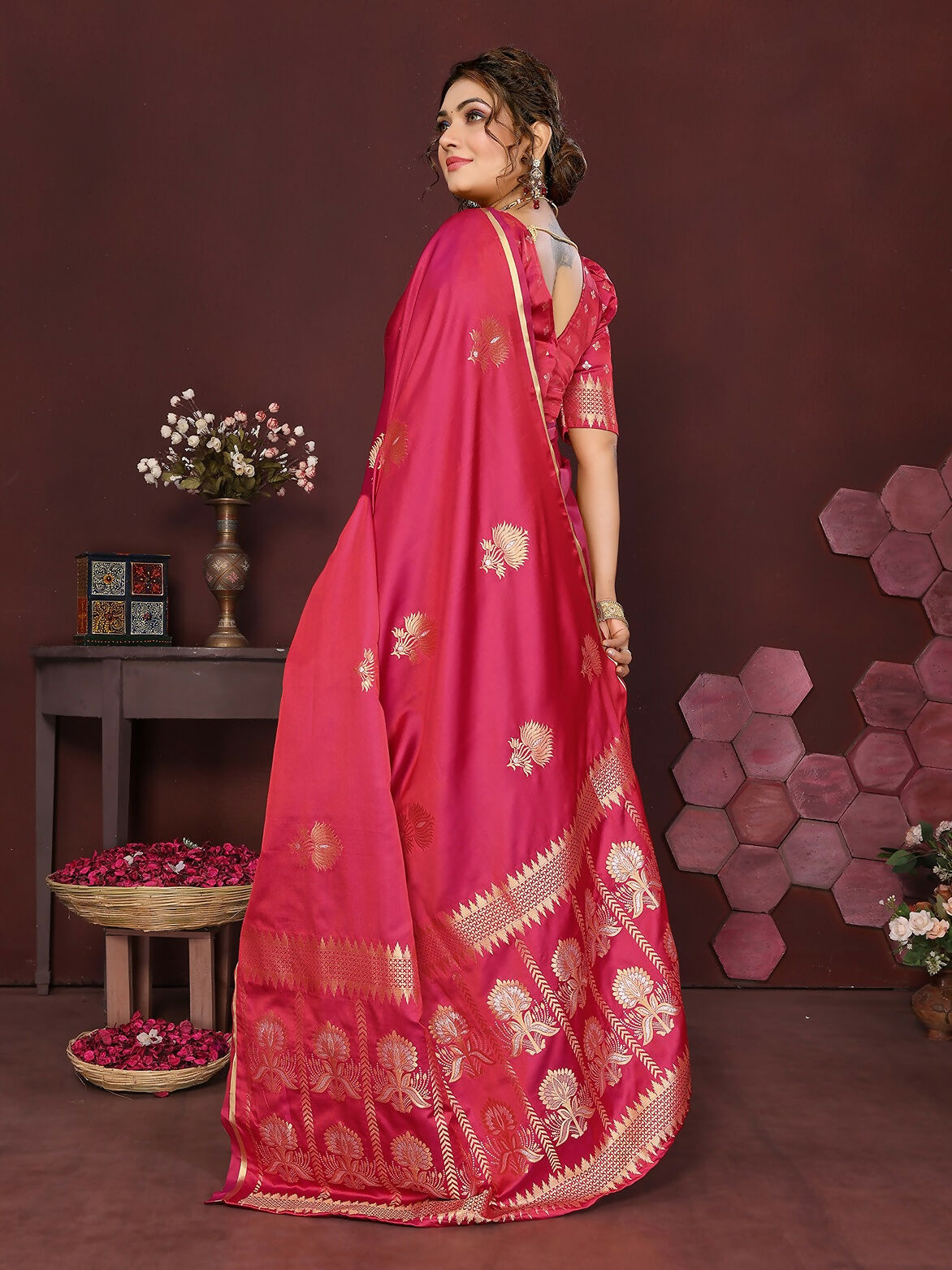 Joban Fashion Pink Floral Motifs Banarasi Silk Sarees | Grocsy