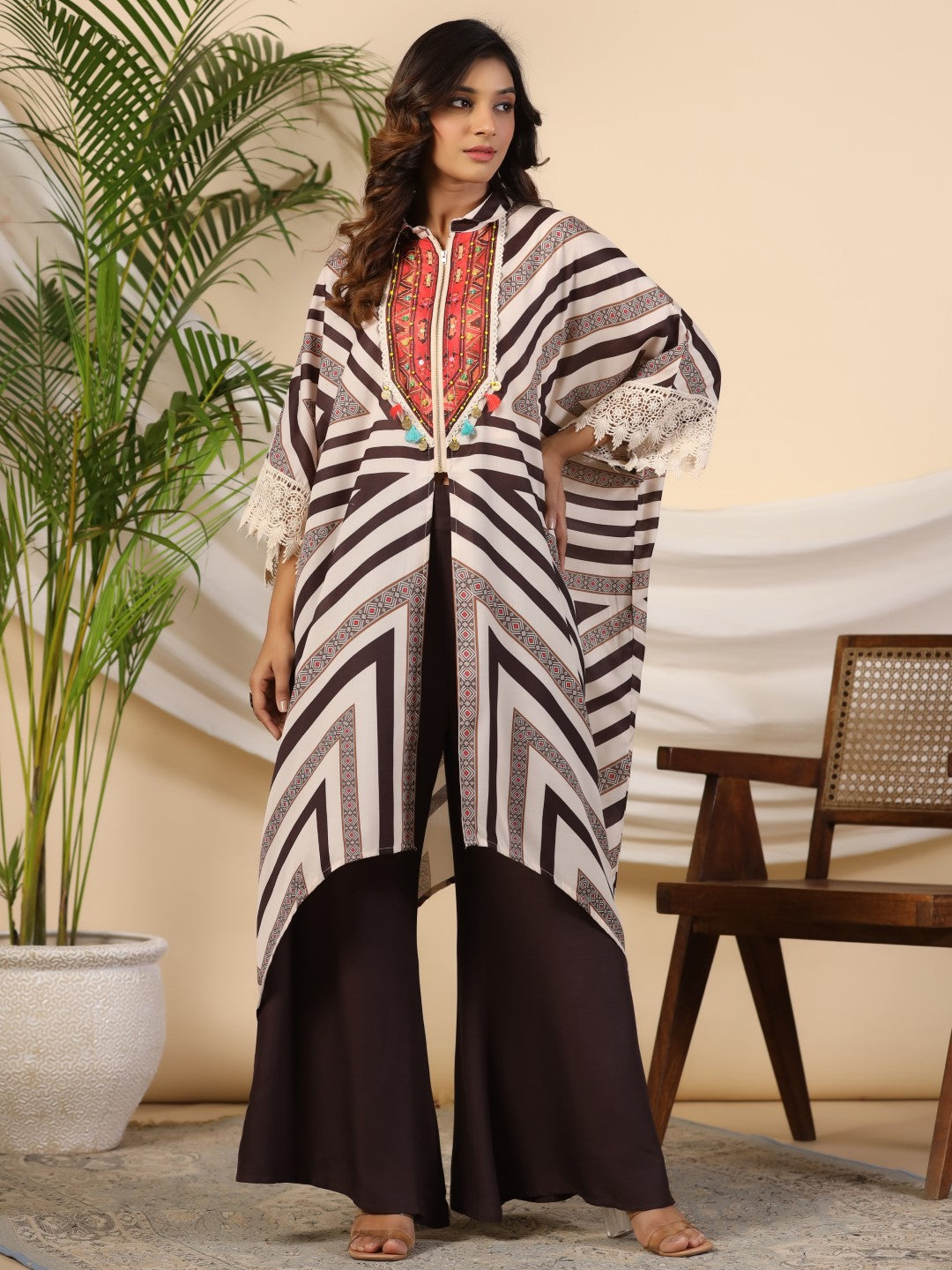 Juniper Brown Cotton Printed Kaftan With Front Zipper Closure & Lace Detailing | Grocsy