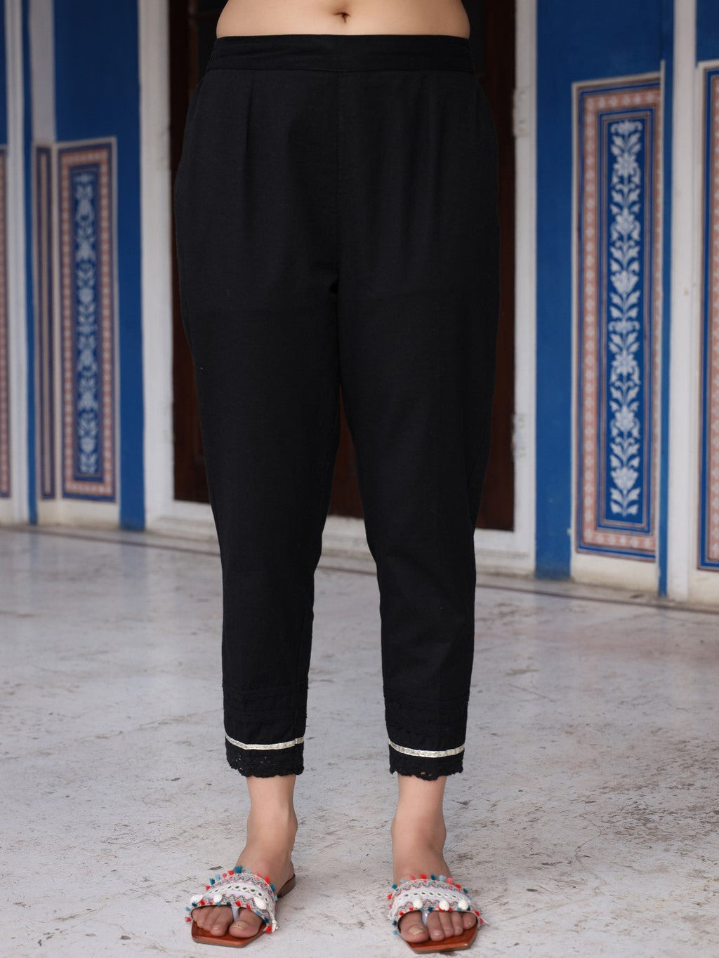 Juniper Black Solid Cotton Women Slim Fit Laced Pants With Single Side Pocket & Drawstring | Grocsy