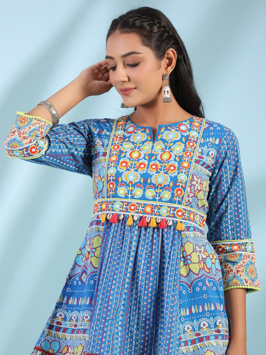 Juniper The Sujani Blue Floral Printed Pure Cotton Tunic With Thread Work | Grocsy