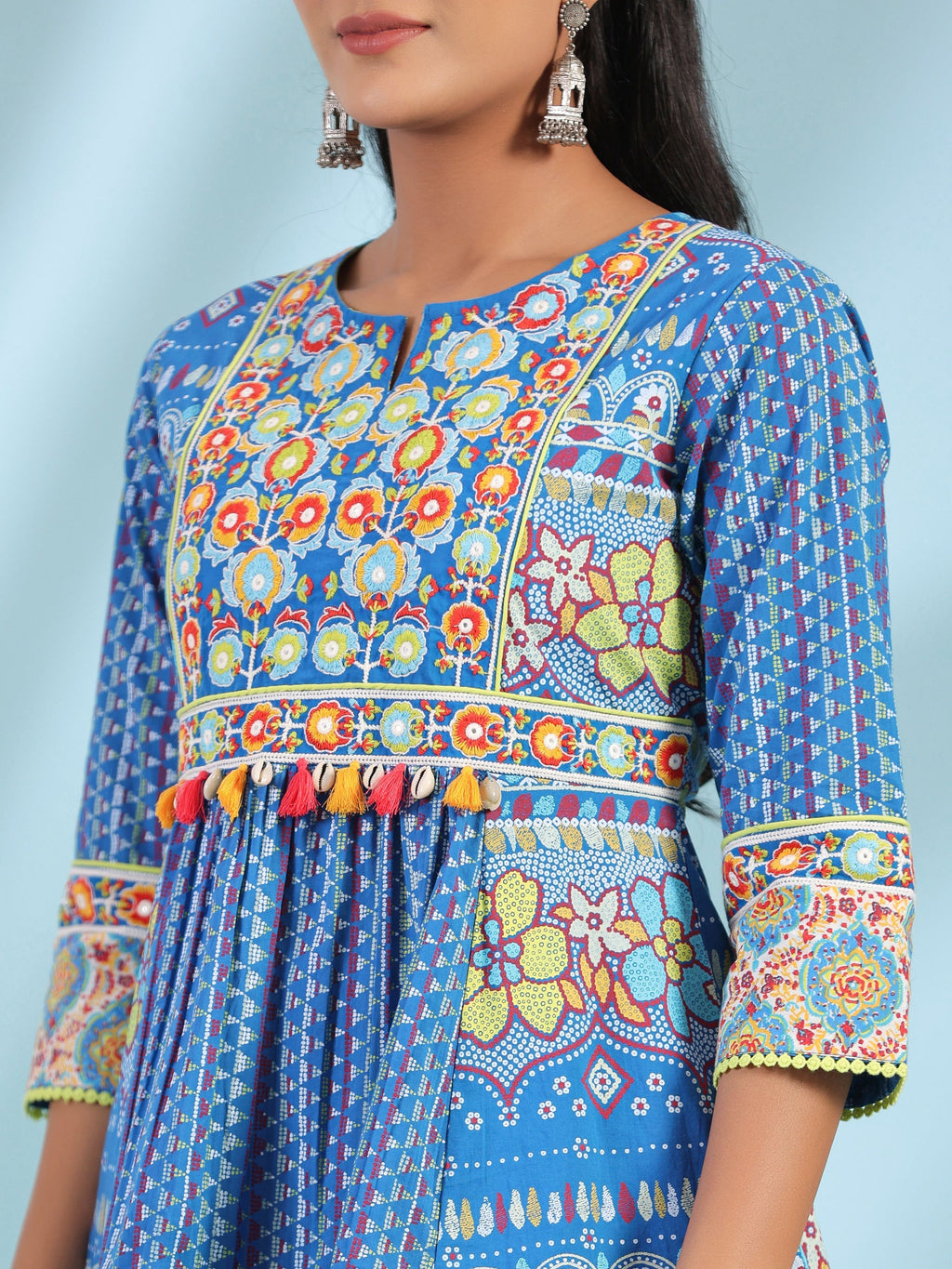 Juniper The Sujani Blue Floral Printed Pure Cotton Tunic With Thread Work | Grocsy