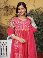 Juniper Sujani Pink Cotton & Net Floral Printed & Embroidered Panelled Kurta With Pants And Dupatta Set | Grocsy