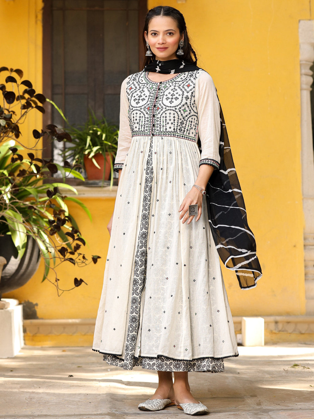 Juniper Off-White & Black Cotton Embroidered Anarkali Dress With Jacket & Tie-Dye Dupatta | Grocsy