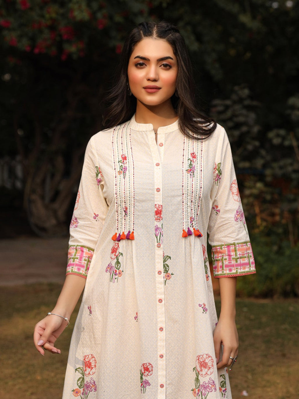 Juniper White Floral Printed A-Line Pleated Cotton Dress With Kantha Work & Tassels | Grocsy