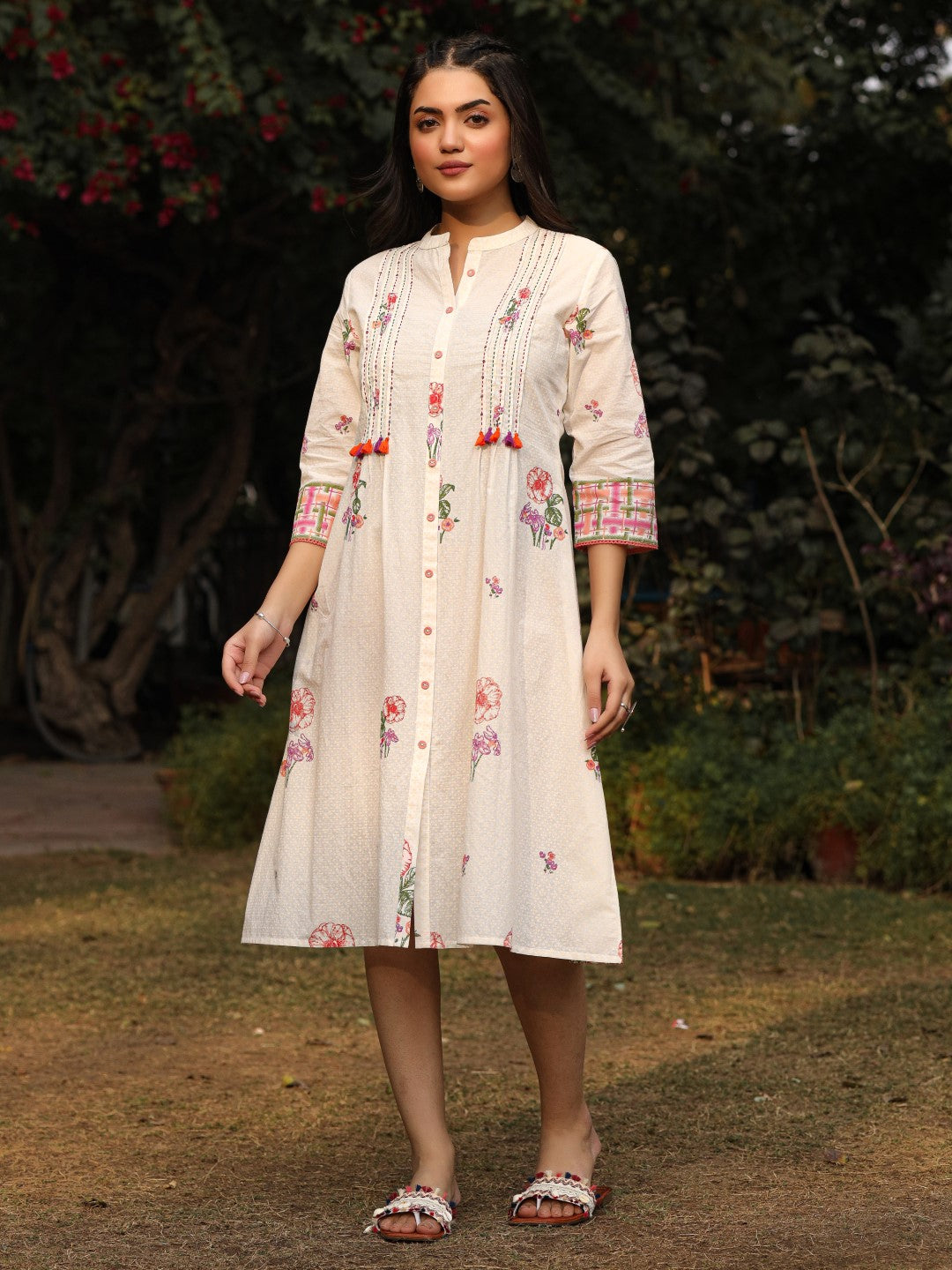 Juniper White Floral Printed A-Line Pleated Cotton Dress With Kantha Work & Tassels | Grocsy