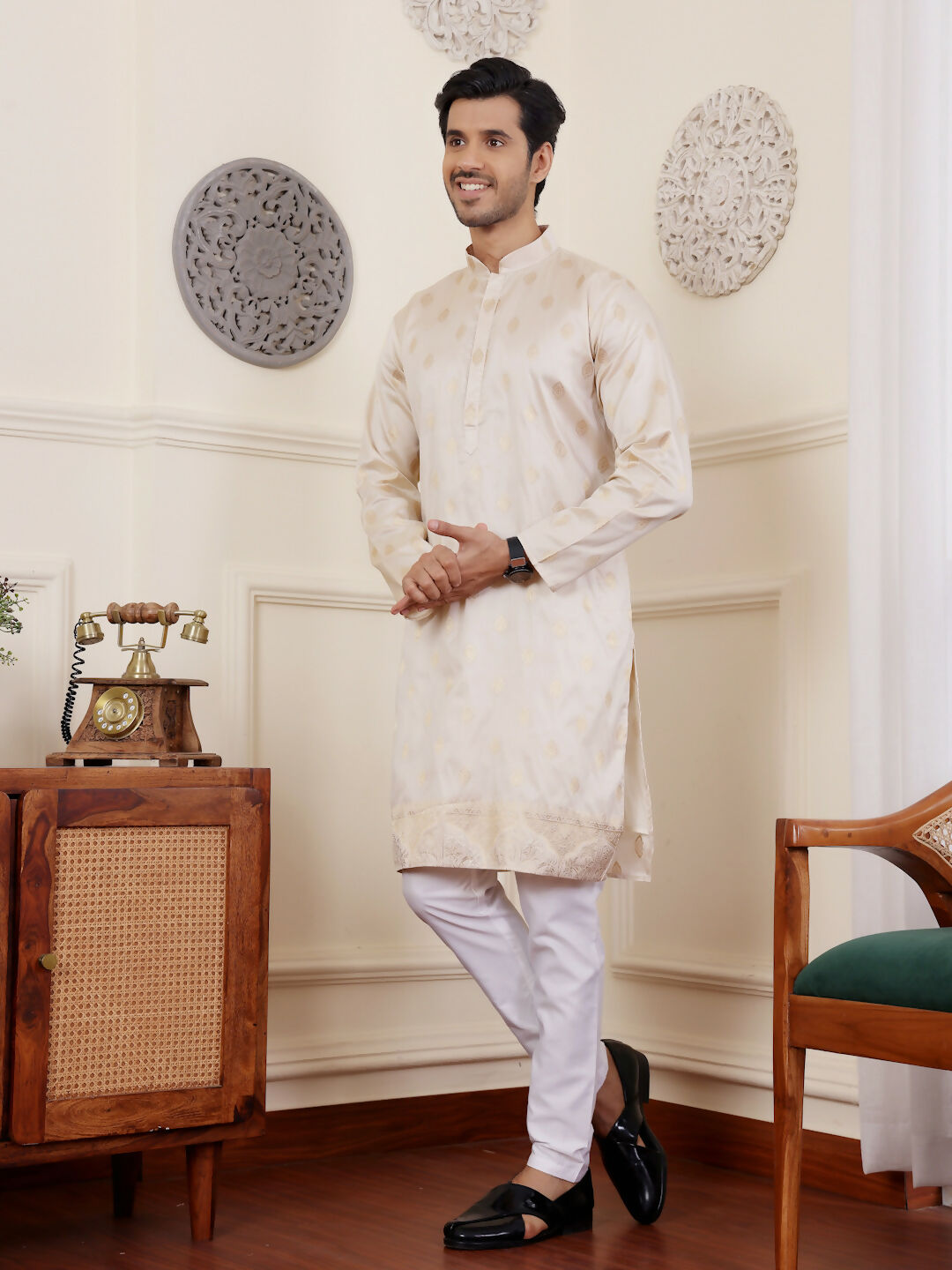 Off white Viscose Woven Jacquard Work Men's Rajwadi Kurta Set - Mahotsav | Grocsy
