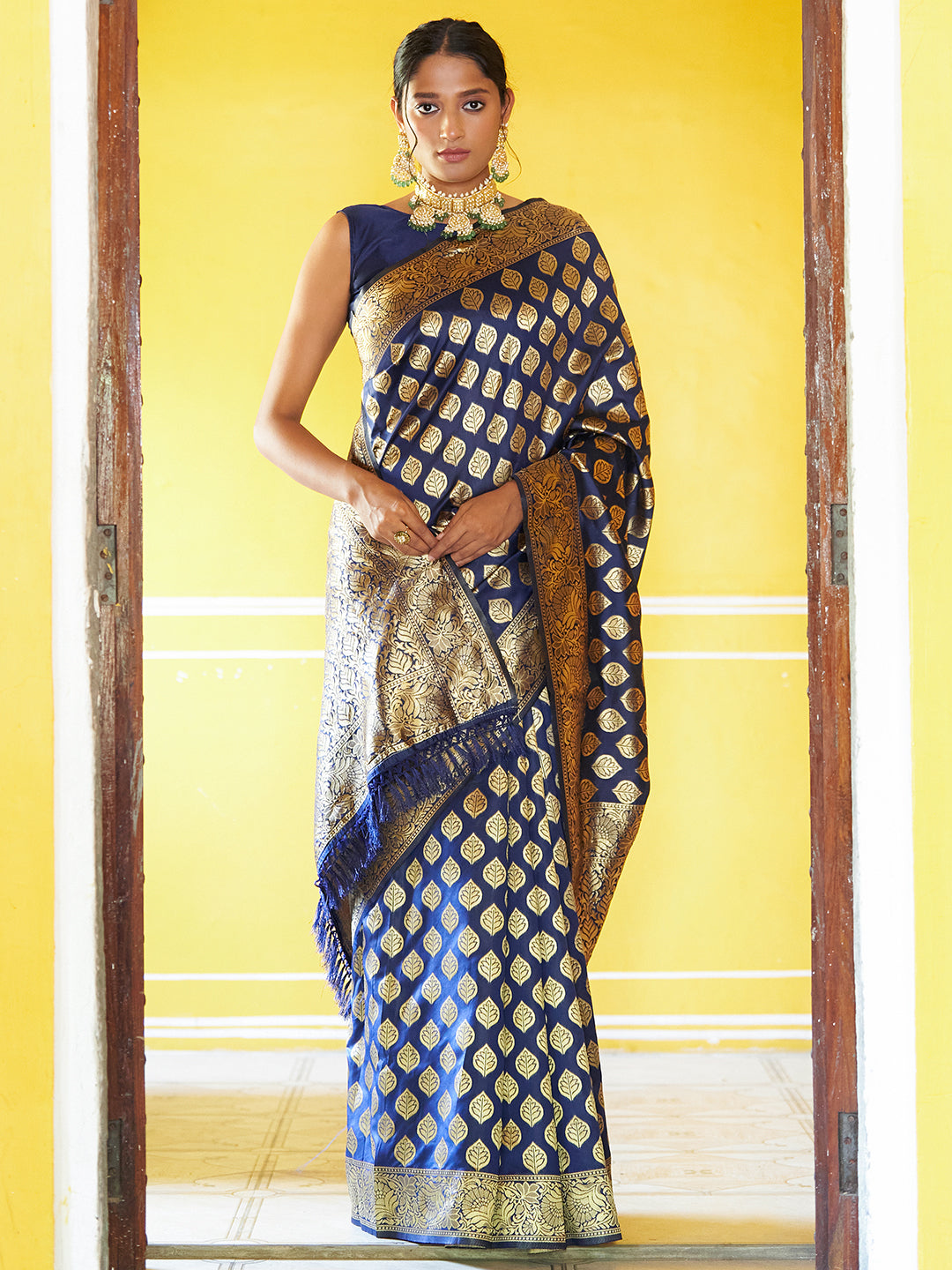 Janasya Navy Blue Banarasi Silk Woven Ethnic Motifs Banarasi Silk Saree | Grocsy