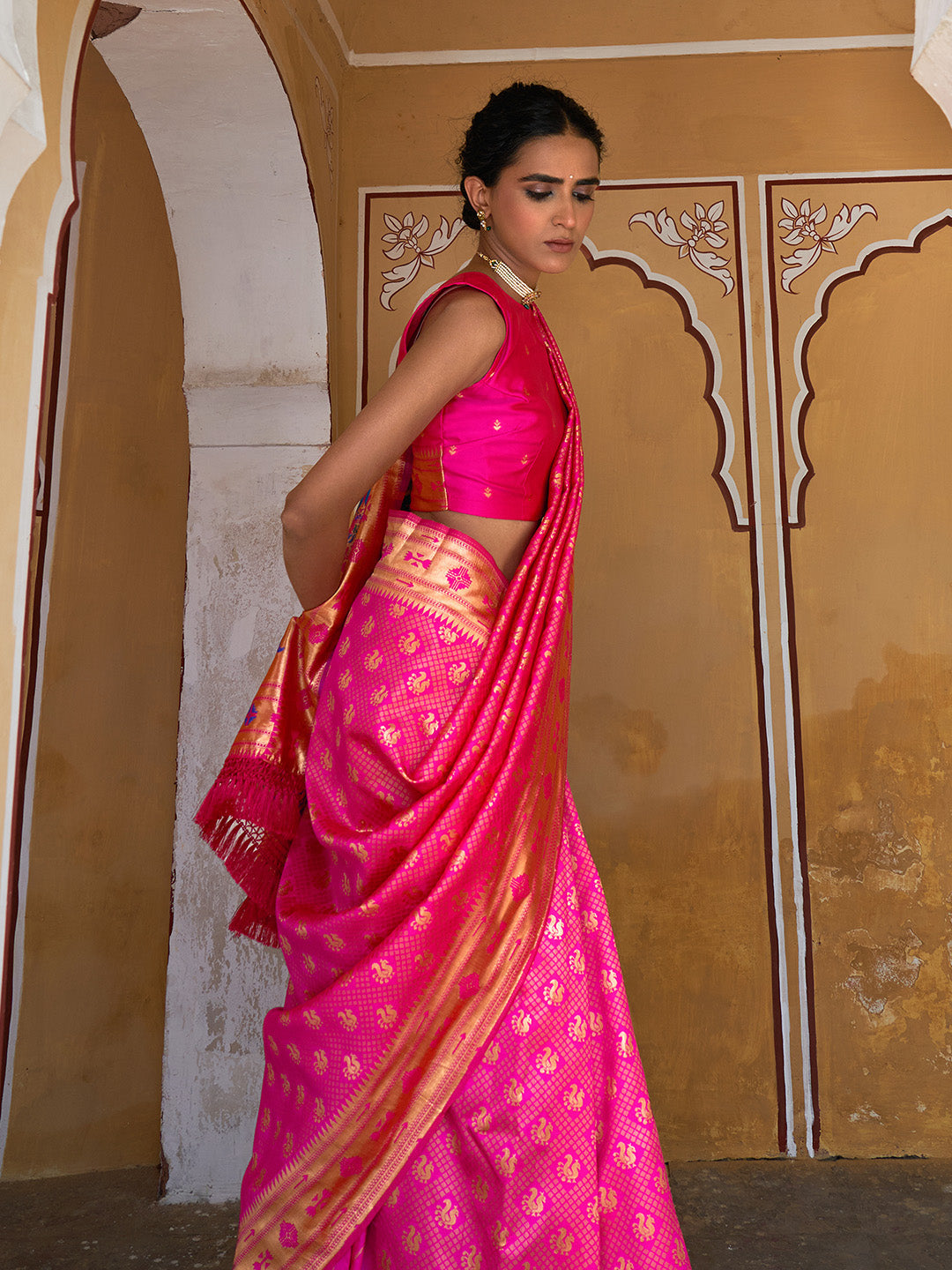 Janasya Fushia Pink Paithani Silk Woven Ethnic Motifs Paithani Silk Saree | Grocsy