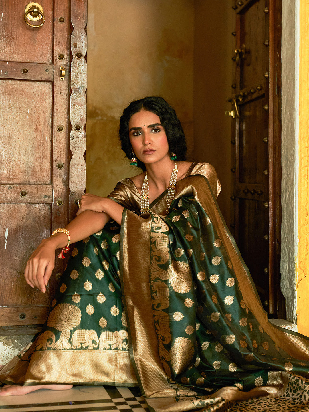 Janasya Dark Green Organza Woven Ethnic Motifs Kanjeevaram Saree | Grocsy
