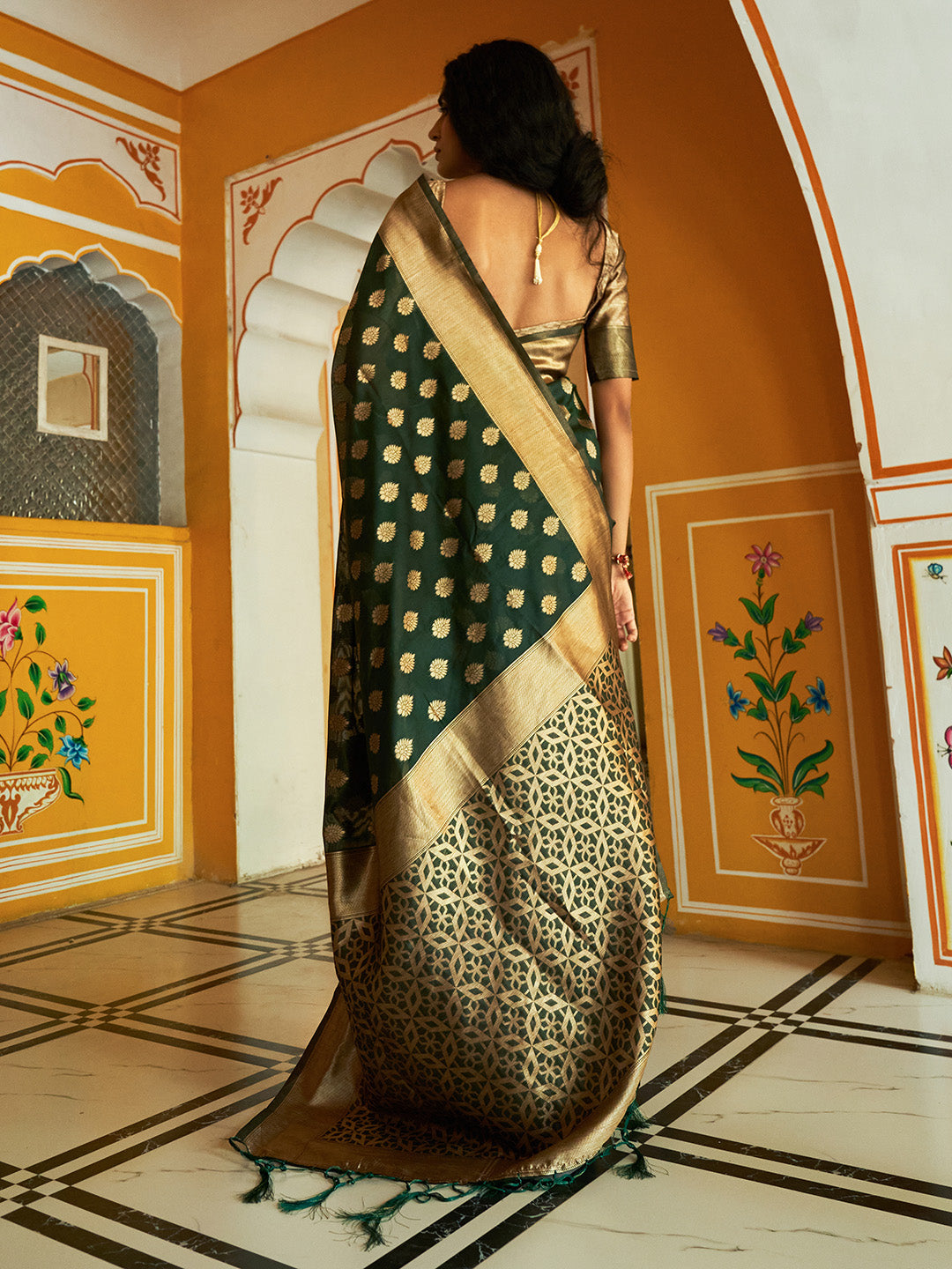 Janasya Dark Green Organza Woven Ethnic Motifs Kanjeevaram Saree | Grocsy