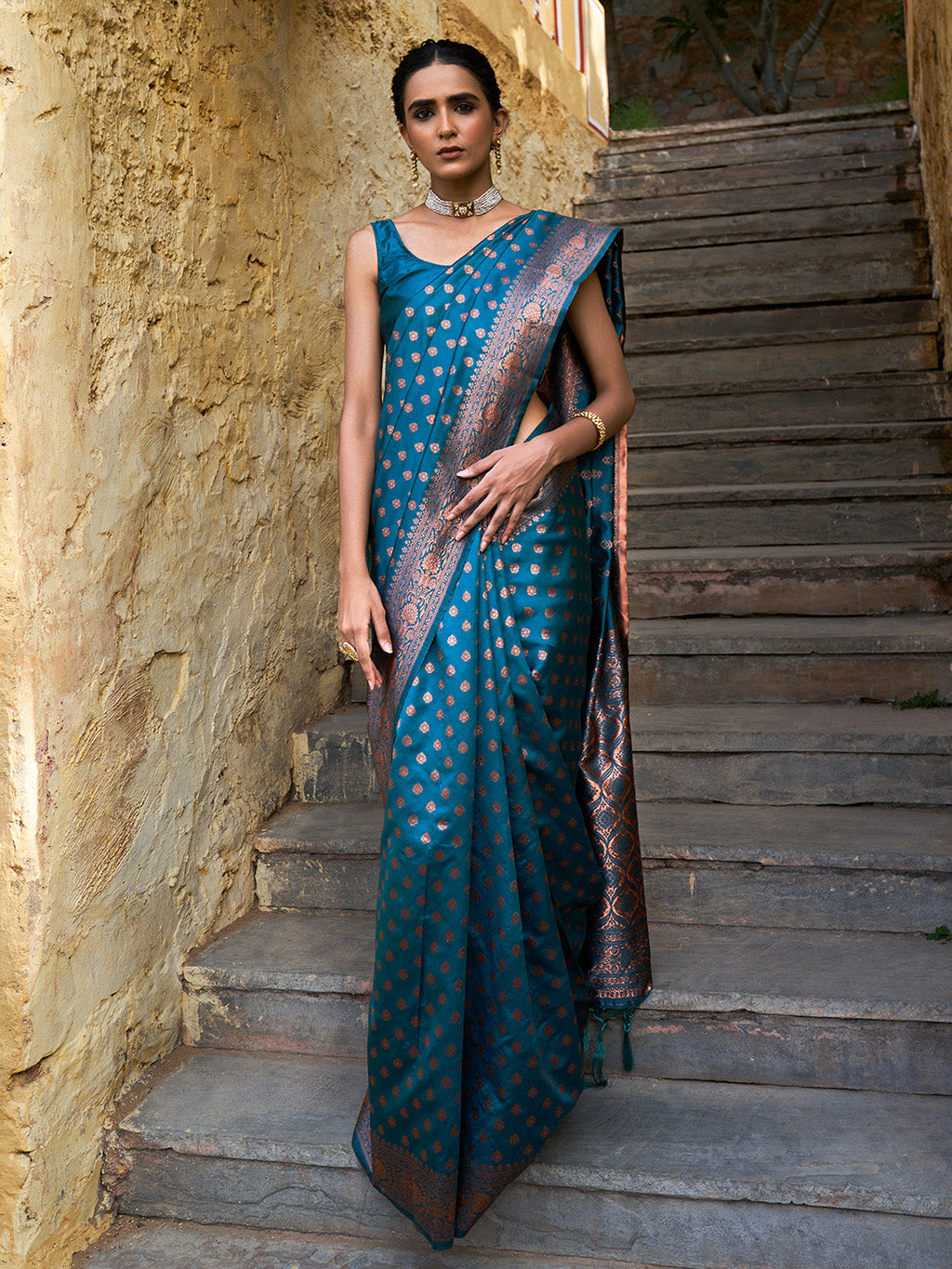 Janasya Green Banarasi Silk Ethnic Motifs Woven Design Saree | Grocsy