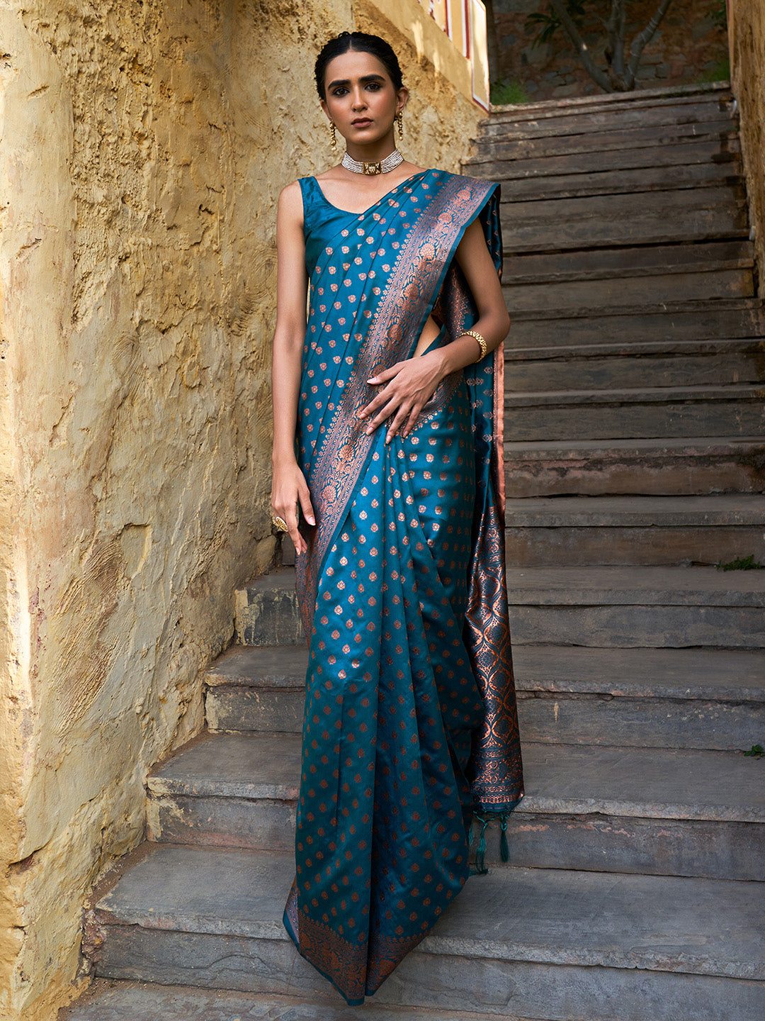 Janasya Green Banarasi Silk Ethnic Motifs Woven Design Saree | Grocsy