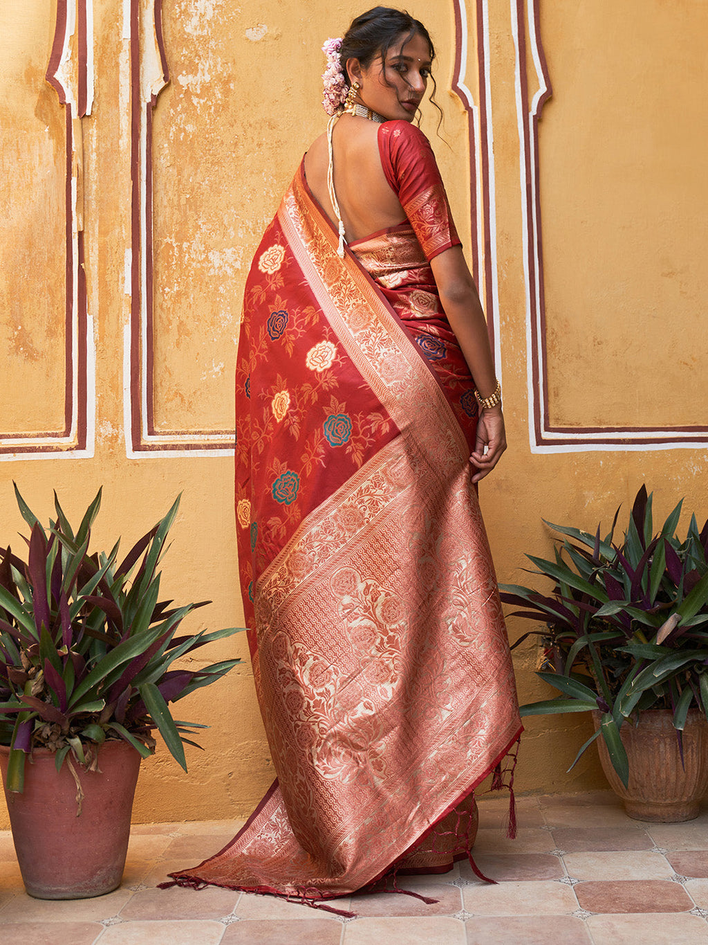 Janasya Red Banarasi Silk Floral Woven Design Saree | Grocsy