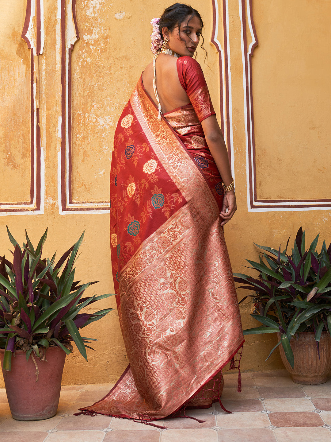 Janasya Red Banarasi Silk Floral Woven Design Saree | Grocsy