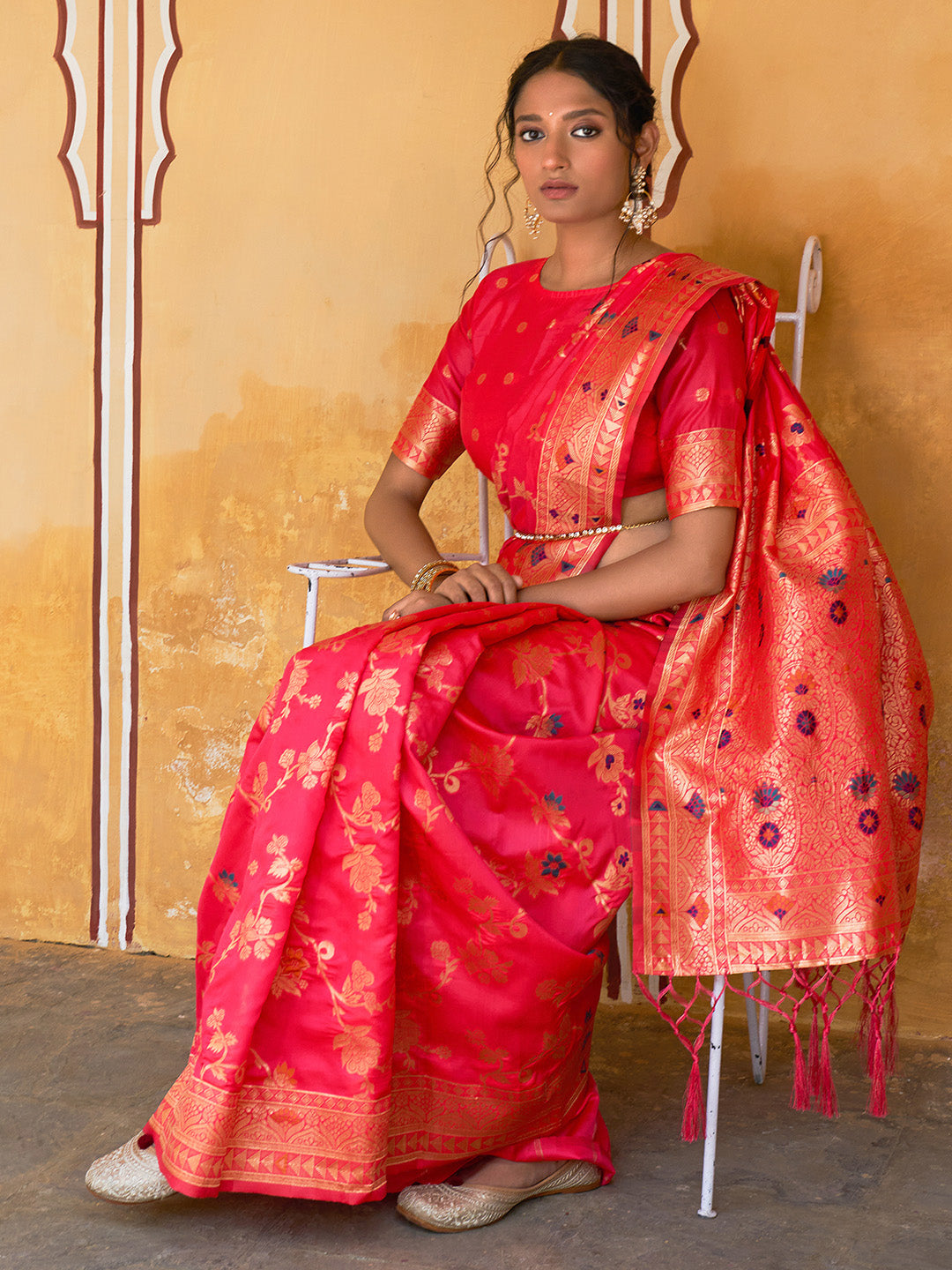Janasya Pink Banarasi Silk Floral Woven Jaal Saree | Grocsy