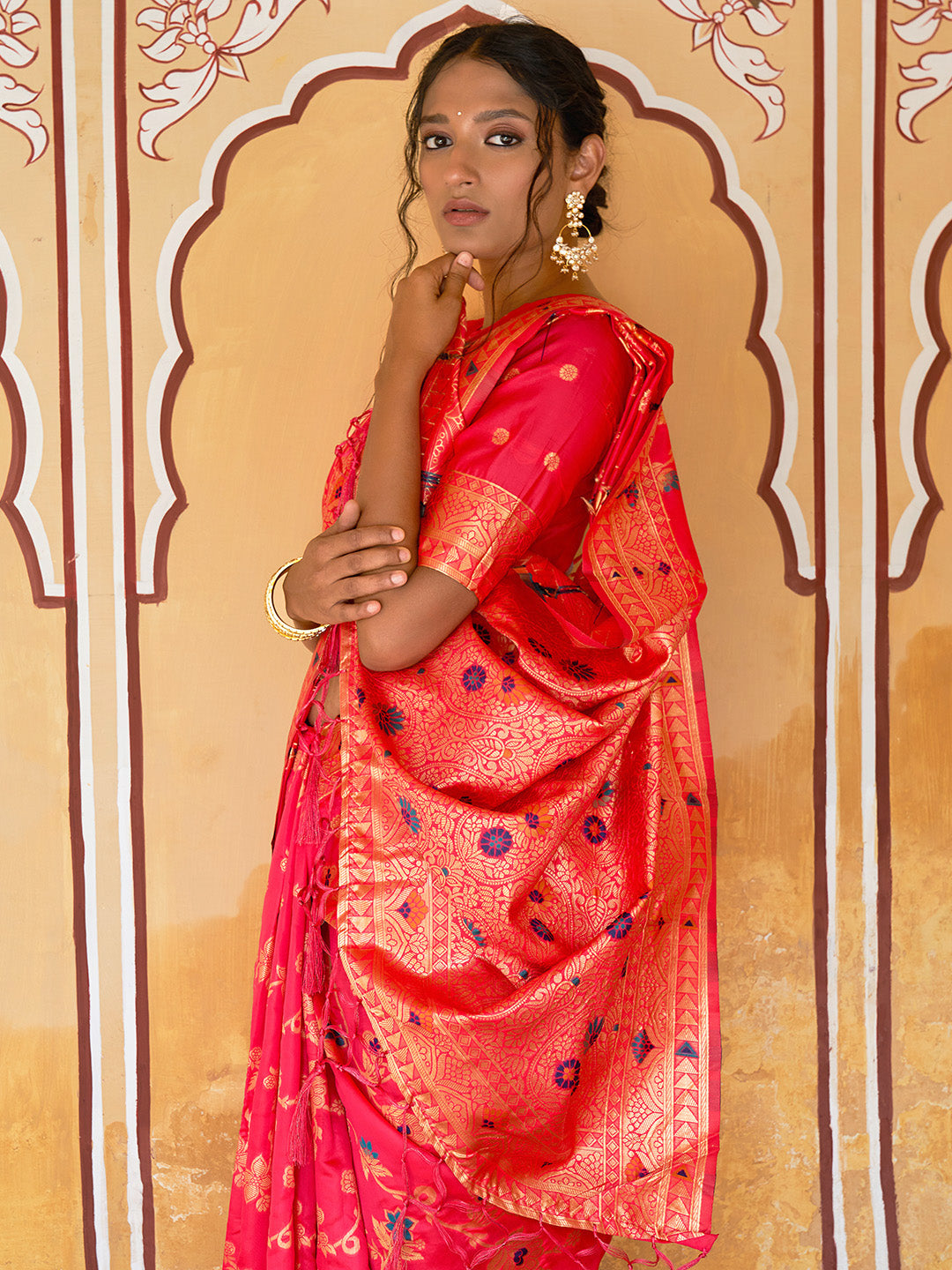 Janasya Pink Banarasi Silk Floral Woven Jaal Saree | Grocsy