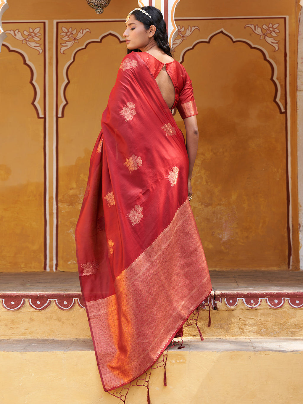 Janasya Red Kanjeevaram Silk Floral Motif Kanjeevaram Silk Saree | Grocsy